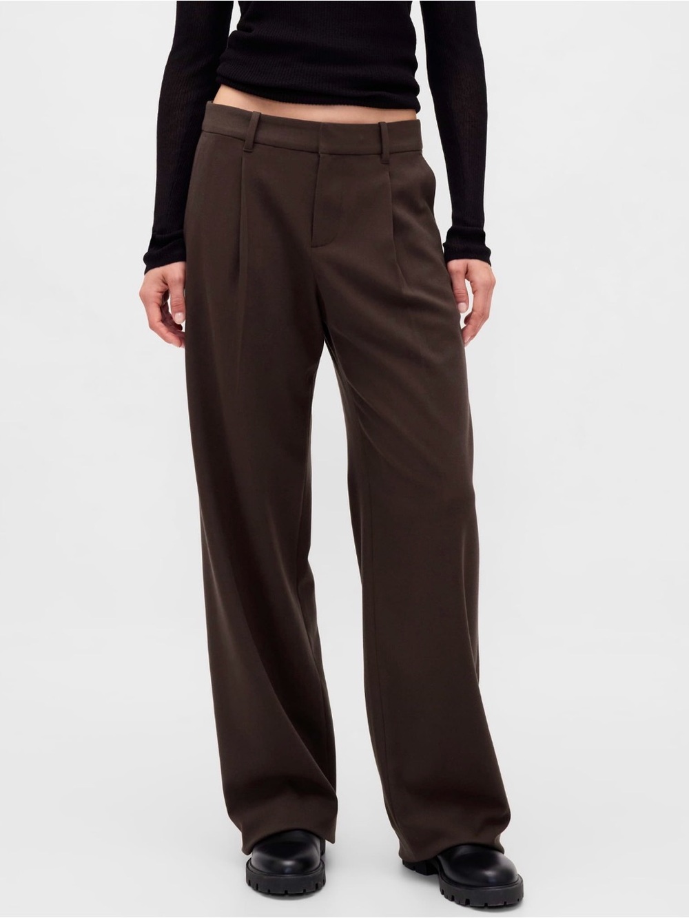 GAP Low-Waisted Wide-Leg Dress Pants in Dark Brown
